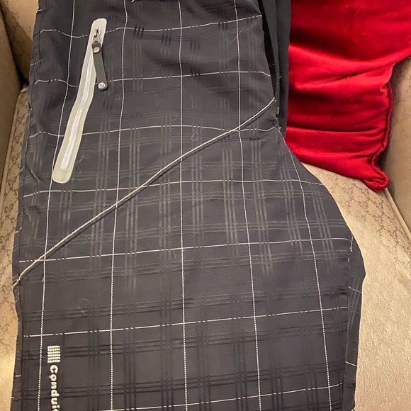 Women’s ski pants- Medium~Mountain Hardware - Picture 2 of 6